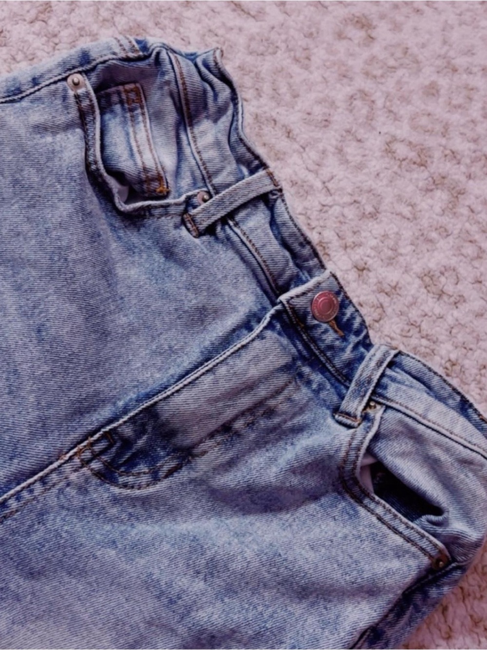 Jeans - Picture 2 of 4